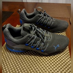 PUMA SNEAKERS FOR MEN. SIZE 13